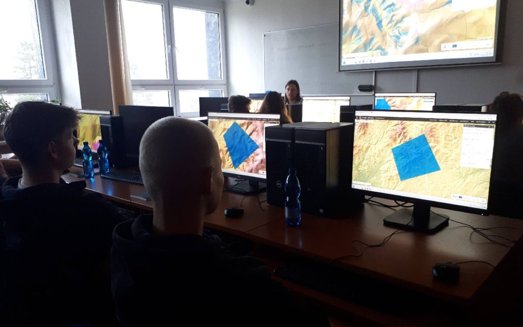 Kam dál? Na katedru geoinformatiky přece!