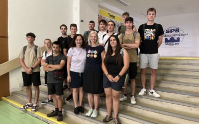 Geoděti na návštěvě na spřátelené škole v Bratislavě
