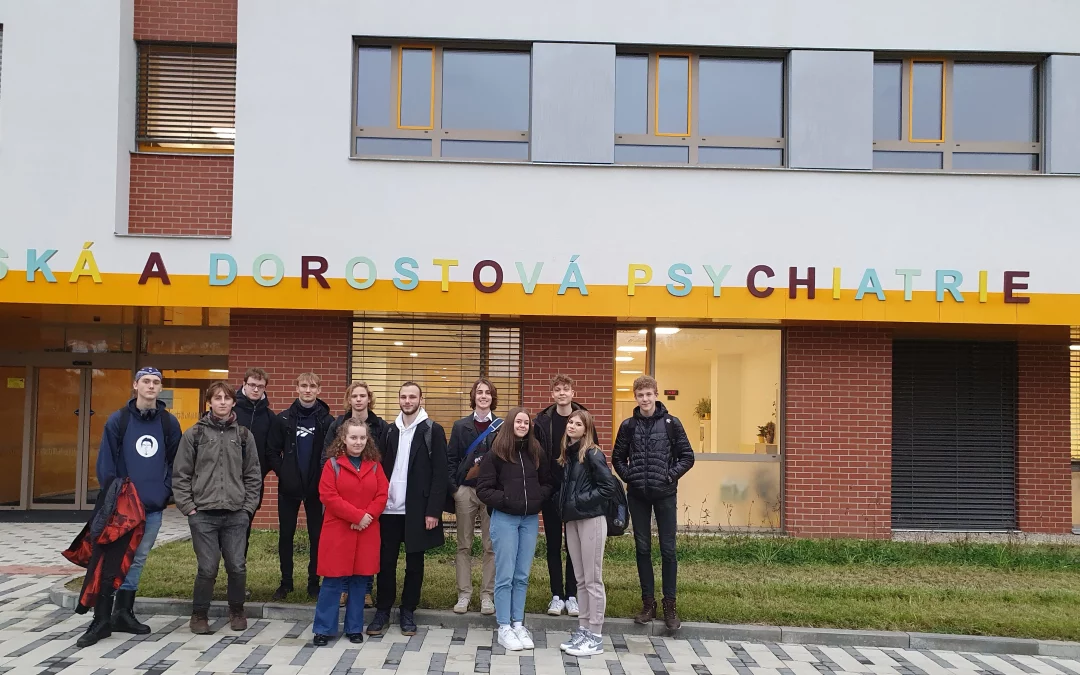 Studenti SPŠS Ostrava na prohlídce nového pavilonu FN Ostrava