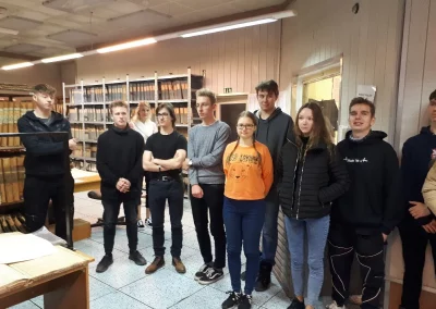 Geodeti na katastrálním úřadu